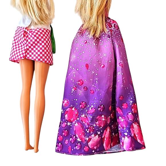 Lot of Five Blonde Haired Barbie's Four Blue Eyed One Brown Eyed All Have Outfit - Picture 11 of 12